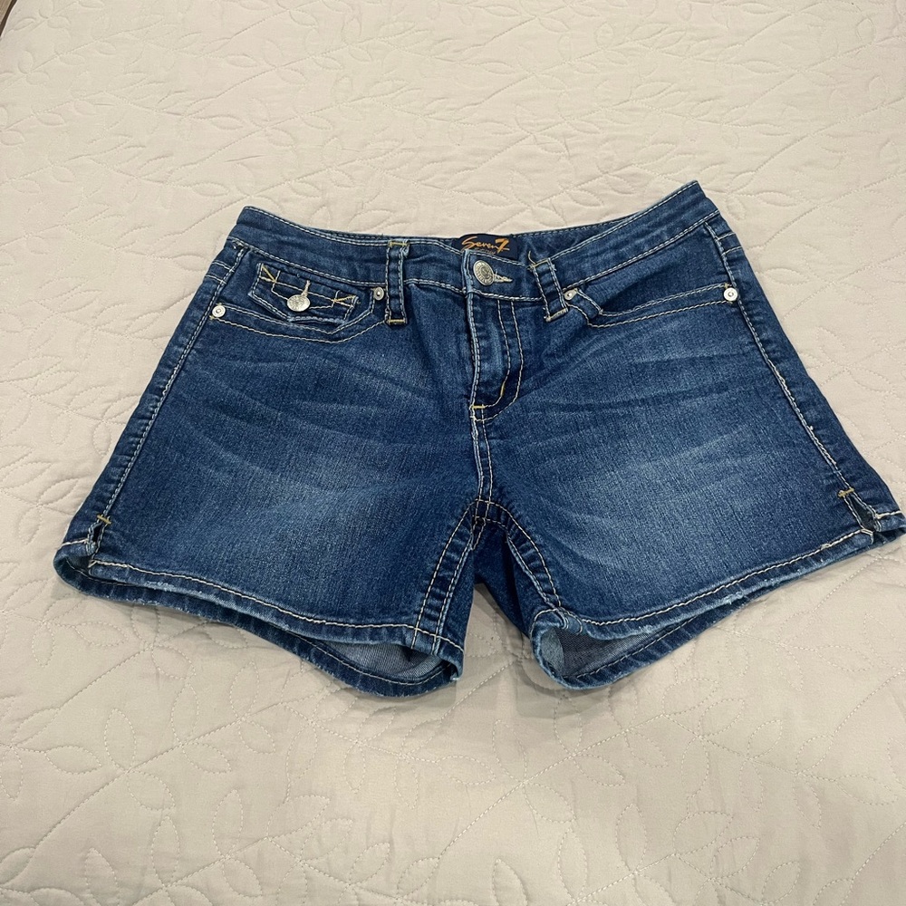 Seven7 Blue Jean Shorts Classic Style